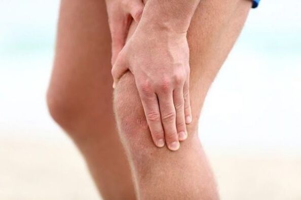 Knee joint pain with osteoarthritis